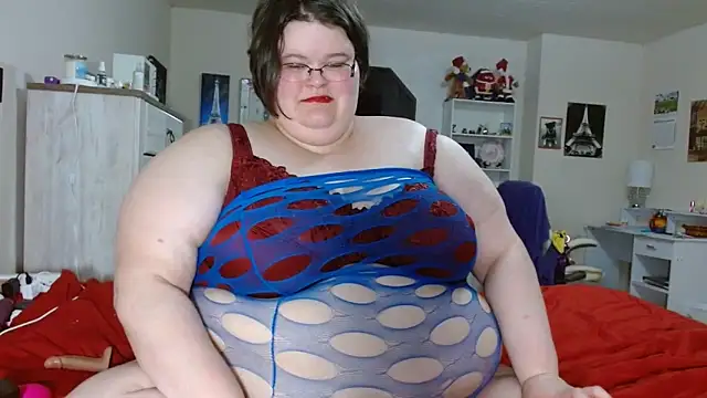 Snapshot of ChristineLusst chatting on 03.12.25 ChristineLusst online show from 03.12.25