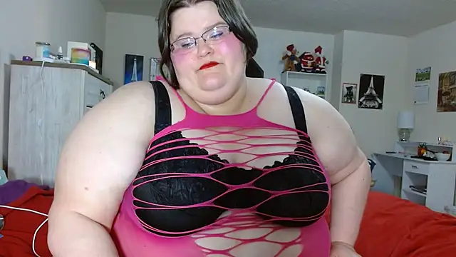 Snapshot of ChristineLusst chatting on 03.19.25 ChristineLusst online show from 03.19.25
