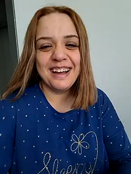 cansuozell online show from 09.23.25