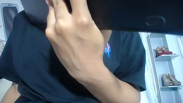 KOURTNEY-- online show from 09.16.25