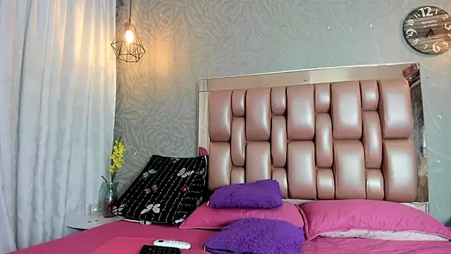 KOURTNEY-- online show from 12.03.25