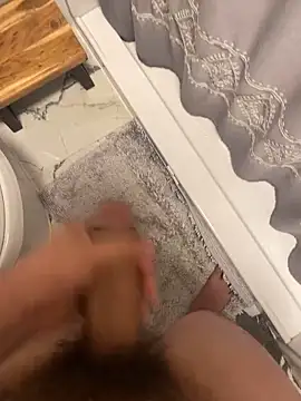 Snapshot of tavisbored chatting on 12.05.24 tavisbored online show from 12.05.24