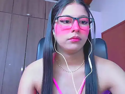 Snapshot of _ALLYSON18_ chatting on 06.18.26 ALLYSON18 online show from 06.18.26