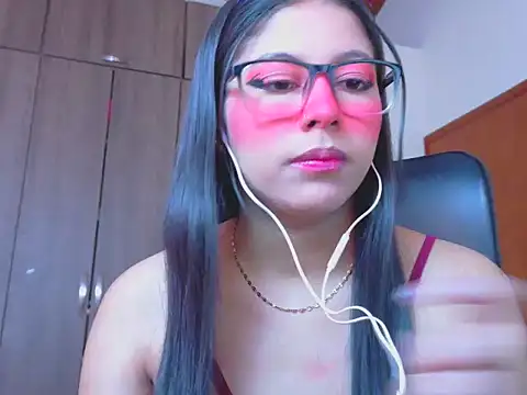 Snapshot of _ALLYSON18_ chatting on 07.21.26 ALLYSON18 online show from 07.21.26