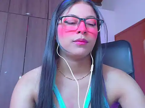 Snapshot of _ALLYSON18_ chatting on 07.28.26 ALLYSON18 online show from 07.28.26