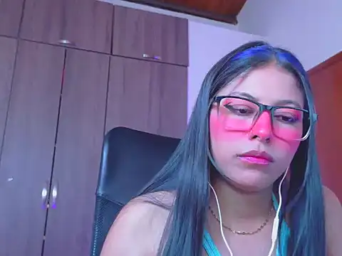 Snapshot of _ALLYSON18_ chatting on 07.28.26 ALLYSON18 online show from 07.28.26