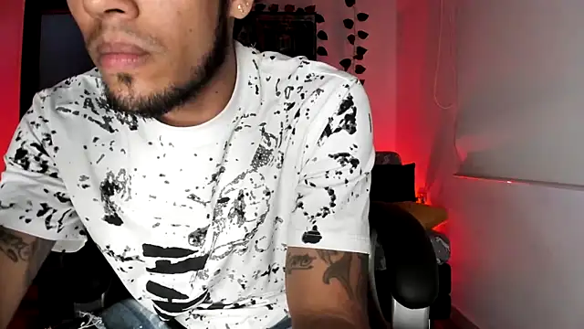 Snapshot of mikee_scooth chatting on 09.12.25 mikee scooth online show from 09.12.25