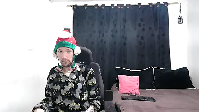 Sophia and Thomas online show from 12.24.24