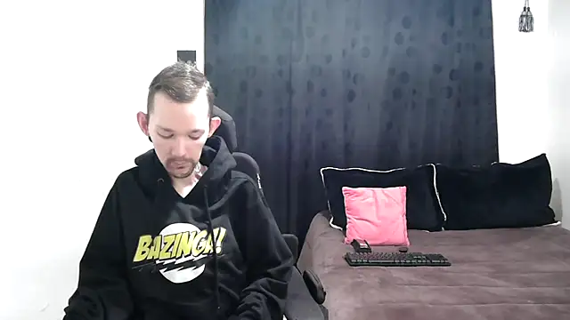 Sophia and Thomas online show from 02.16.25