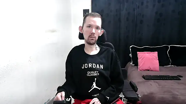 Sophia and Thomas online show from 02.23.25