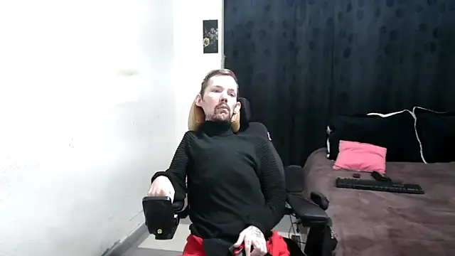 Sophia and Thomas online show from 03.01.25