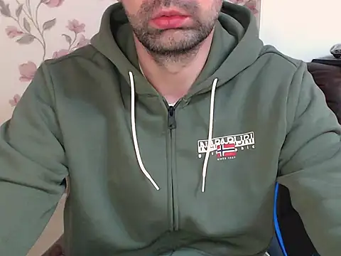 Snapshot of Leo_1617 chatting on 02.10.26 Leo 1617 online show from 02.10.26