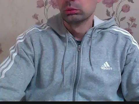 Snapshot of Leo_1617 chatting on 02.18.26 Leo 1617 online show from 02.18.26