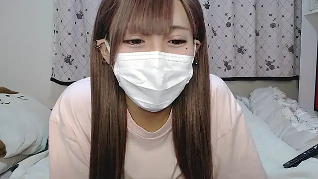  hiyor  online show from 02.15.25