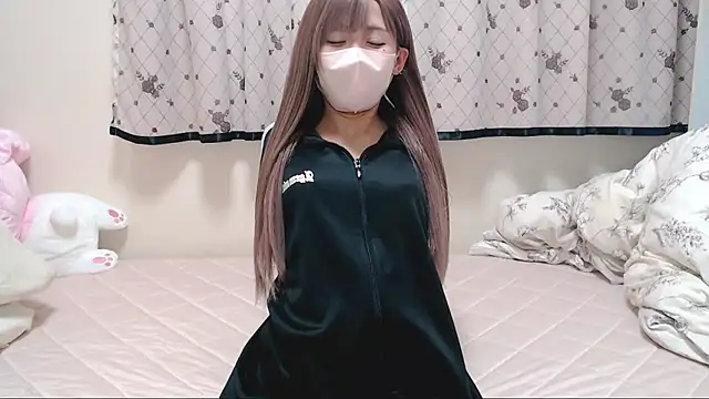  hiyor  online show from 09.19.25