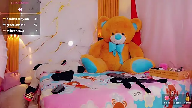 BrendaSquirtx online show from 02.15.25