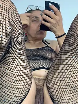 Snapshot of Nadia-melej chatting on 12.21.24 Nadia-melej online show from 12.21.24