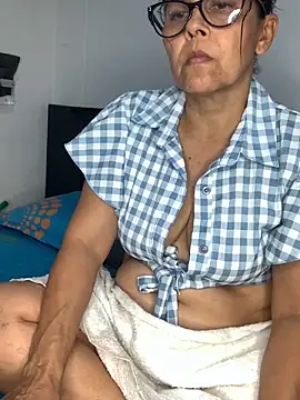 Snapshot of Nadia-melej chatting on 03.22.25 Nadia-melej online show from 03.22.25