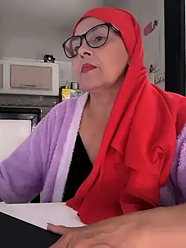 Snapshot of Nadia-melej chatting on 10.16.25 Nadia-melej online show from 10.16.25