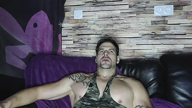 XxBigboybandxX online show from 01.03.25