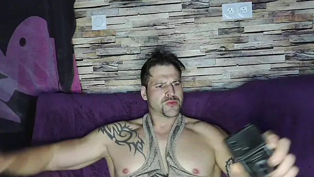 XxBigboybandxX online show from 02.04.25