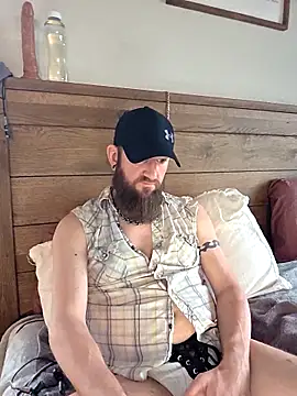 Snapshot of Icebearsticlese chatting on 02.13.26 Icebearsticlese online show from 02.13.26