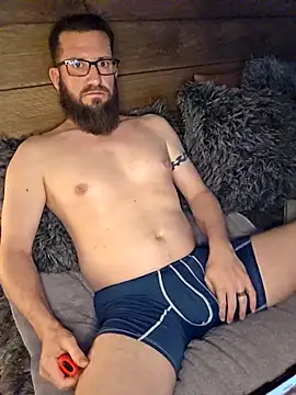 Snapshot of Icebearsticlese chatting on 03.12.26 Icebearsticlese online show from 03.12.26