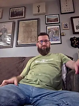 Snapshot of Icebearsticlese chatting on 04.01.26 Icebearsticlese online show from 04.01.26