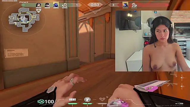 Snapshot of princesschini chatting on 12.05.24 princesschini online show from 12.05.24