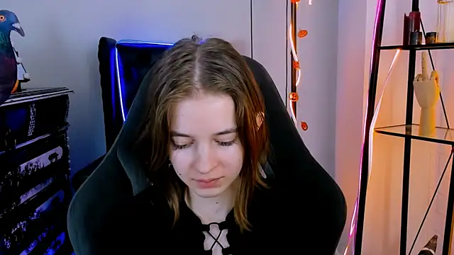 TinaDavil online show from 12.03.24