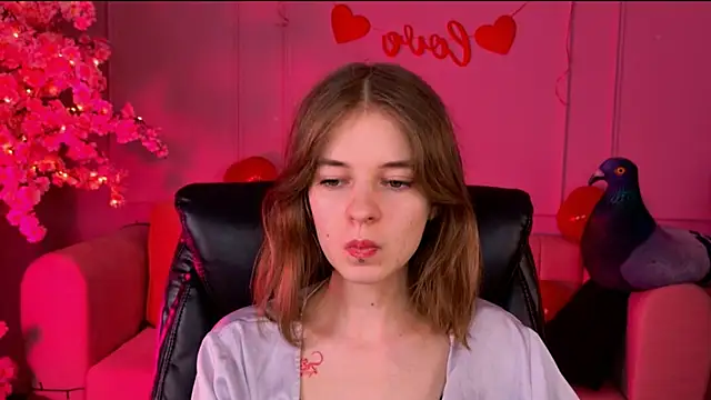 TinaDavil online show from 02.15.25