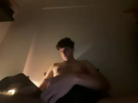 Snapshot of Pablogn24 chatting on 12.27.24 Pablogn24 online show from 12.27.24