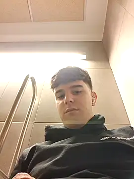 Snapshot of Pablogn24 chatting on 01.10.25 Pablogn24 online show from 01.10.25