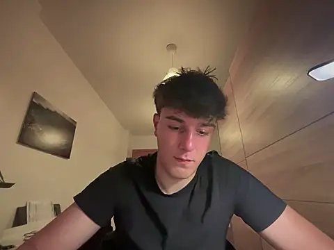 Snapshot of Pablogn24 chatting on 02.22.25 Pablogn24 online show from 02.22.25