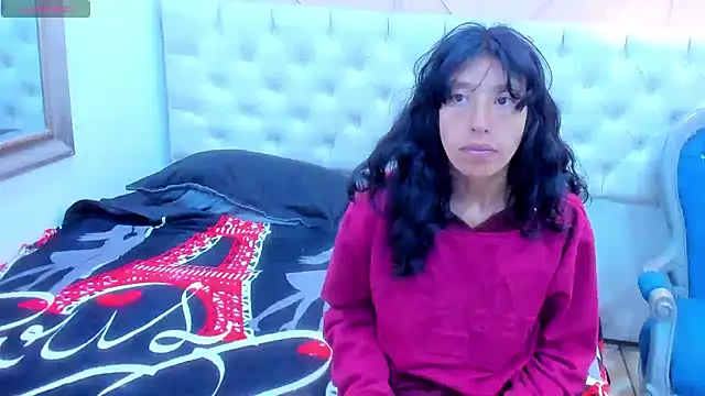 karolinee 66  online show from 04.26.26