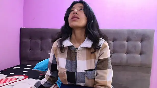 karolinee 66  online show from 07.12.26