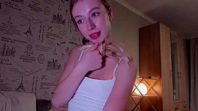 minidivaa  online show from 11.17.25