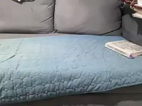 Snapshot of 4small4inchlol chatting on 01.04.25 4small4inchlol online show from 01.04.25