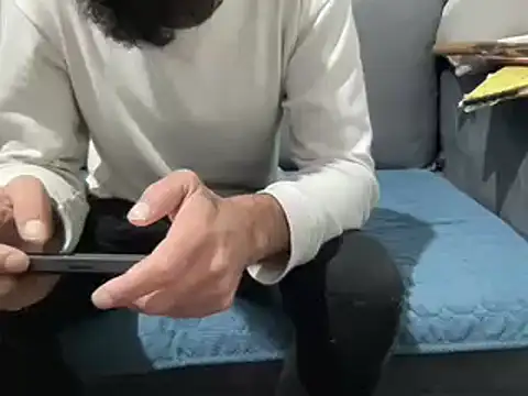 Snapshot of 4small4inchlol chatting on 02.23.25 4small4inchlol online show from 02.23.25