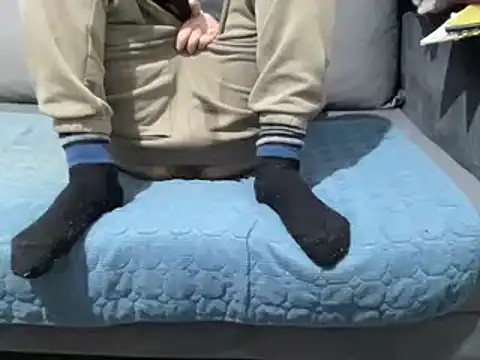 Snapshot of 4small4inchlol chatting on 02.25.25 4small4inchlol online show from 02.25.25