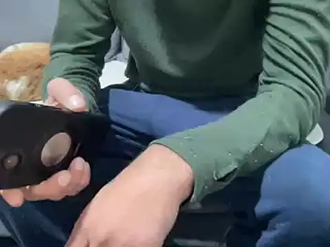 Snapshot of 4small4inchlol chatting on 03.12.25 4small4inchlol online show from 03.12.25