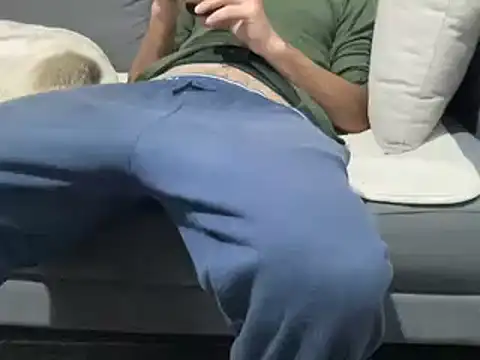 Snapshot of 4small4inchlol chatting on 03.19.25 4small4inchlol online show from 03.19.25