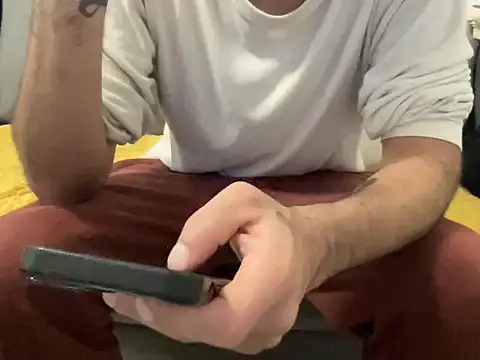 Snapshot of 4small4inchlol chatting on 12.01.25 4small4inchlol online show from 12.01.25