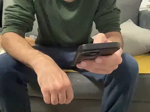 Snapshot of 4small4inchlol chatting on 12.03.25 4small4inchlol online show from 12.03.25