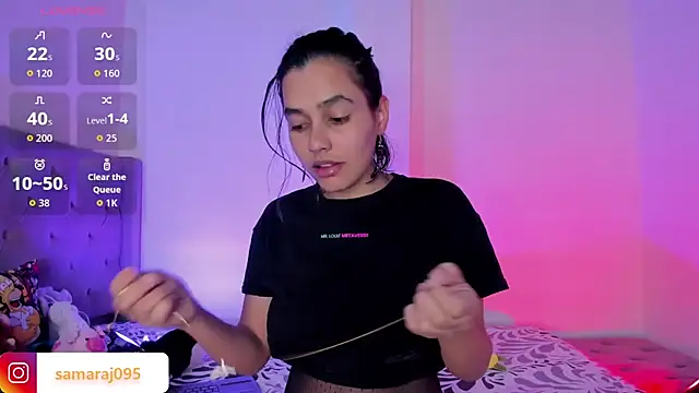 Snapshot of samara_jonness chatting on 12.04.25 samara jonness online show from 12.04.25