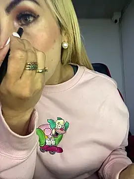 Snapshot of alicev_kitty chatting on 11.13.25 alicev kitty online show from 11.13.25