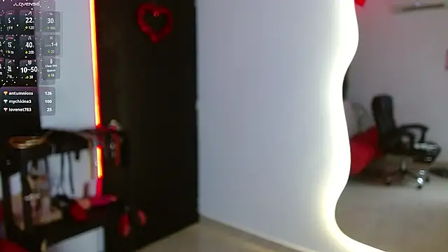 Carolaine69  online show from 02.22.25