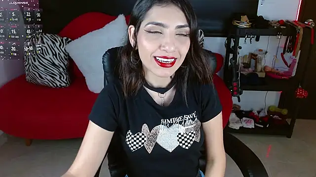 Carolaine69  online show from 03.03.25