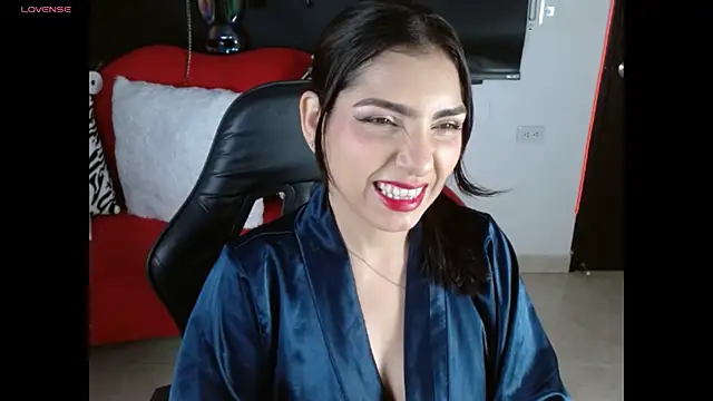 Snapshot of Carolaine69_ chatting on 07.16.26 Carolaine69 online show from 07.16.26