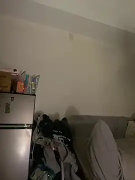 Snapshot of YoY-man chatting on 12.27.24 YoY-man online show from 12.27.24